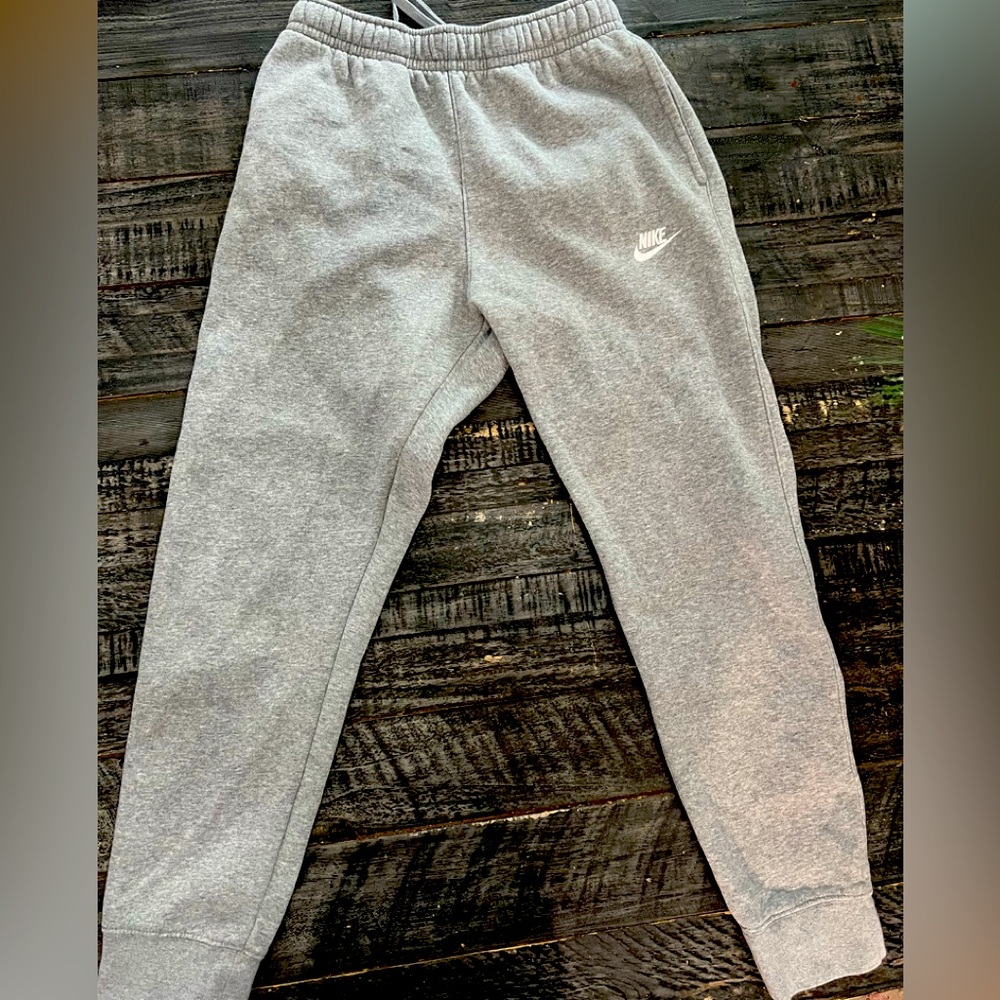 Nike Men’s gray joggers. Like new! Barely worn.